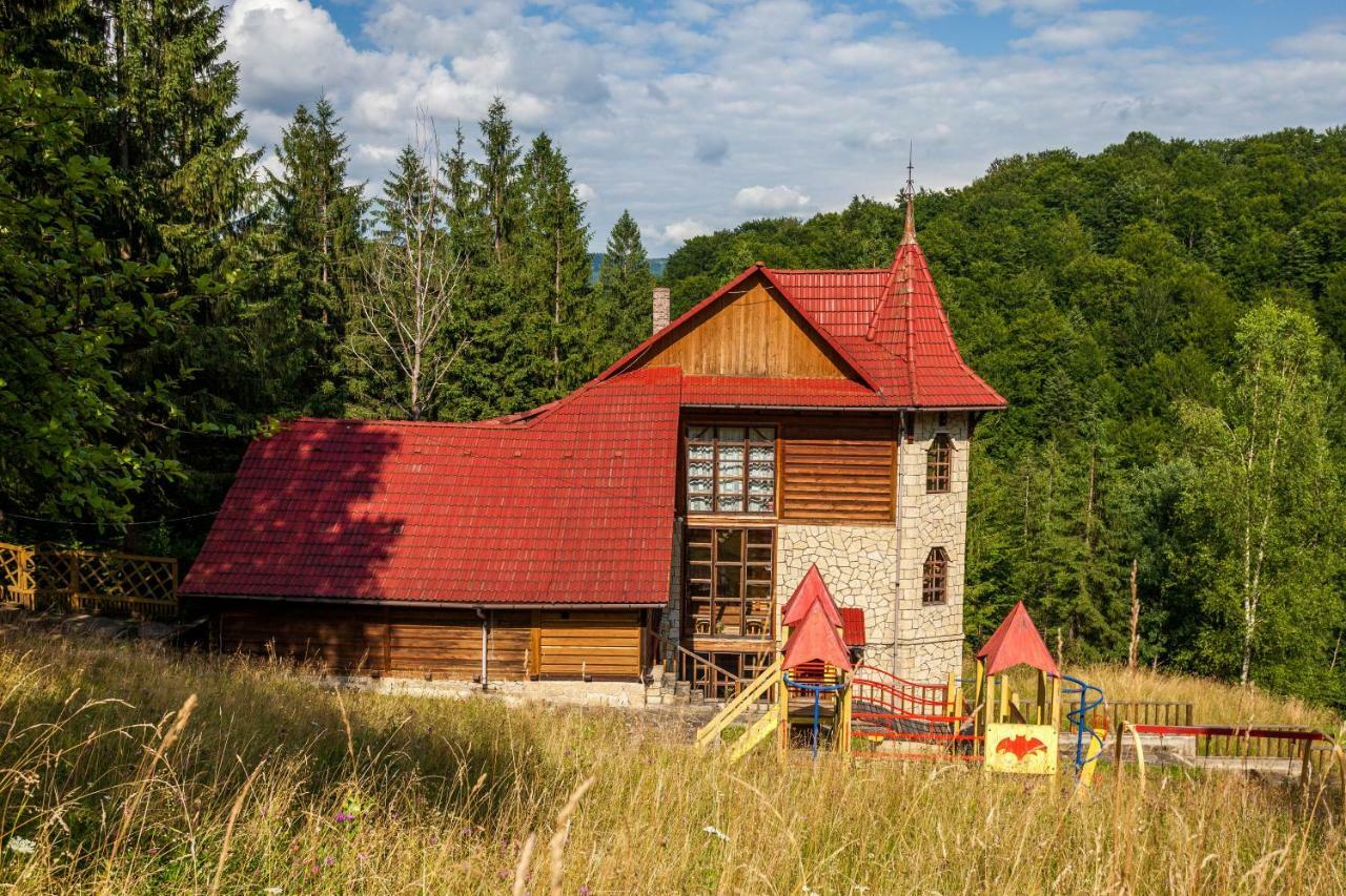 Альпина Hotel Yaremche Luaran gambar