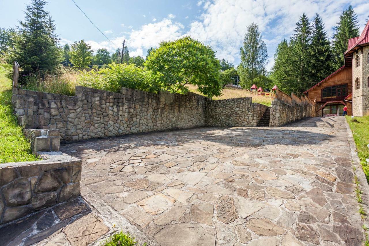 Альпина Hotel Yaremche Luaran gambar