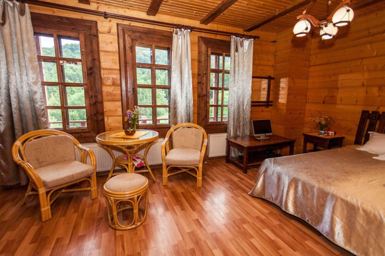 Альпина Hotel Yaremche Luaran gambar